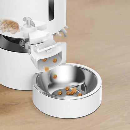capsule-automatic-feeder-cat-feeding-double-bowl-droppzza.jpg